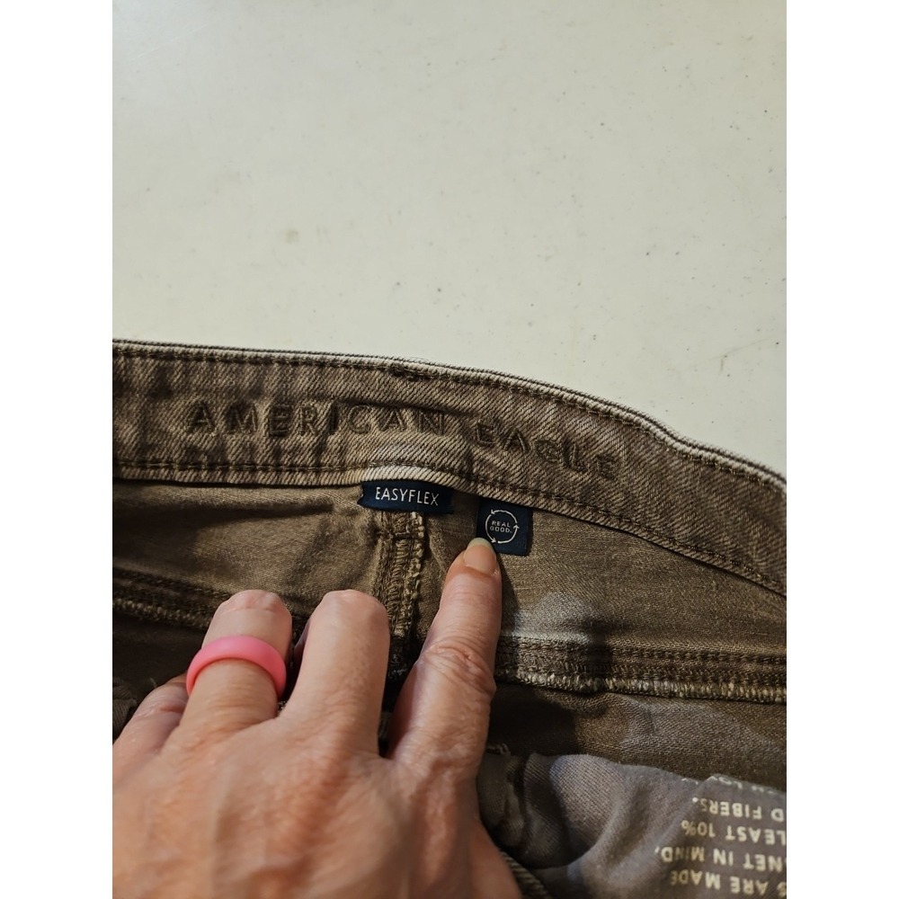 American Eagle Mens Jeans Brown 28x32 Easy Flex Stretch Denim Jean (A1255) - Picture 4 of 10